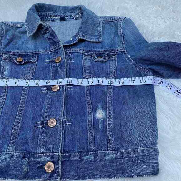 American Eagle Denim Trucker Jacket Womens Large Blue Jean Distressed - Picture 9 of 10